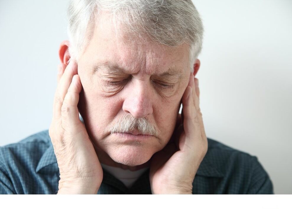Douleur avec l'arthrose du temporom et de l'articulation de la mâchoire inférieure