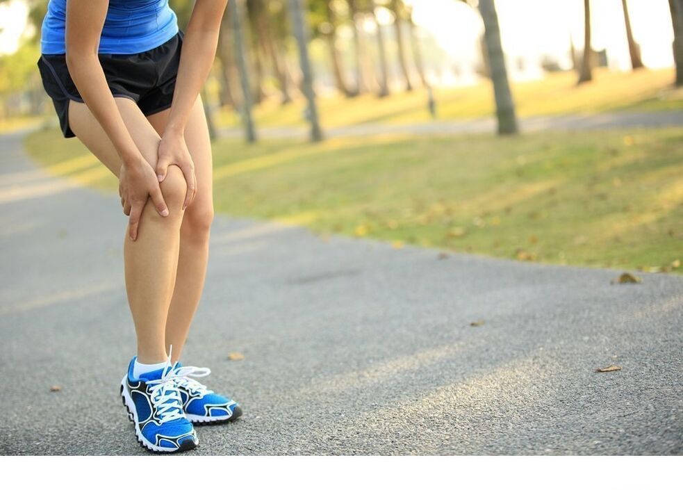 Douleur du genou avec l'arthrose des jambes